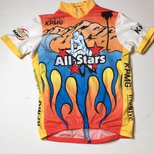Revi Wear Biking Shirt Size L.  EUC